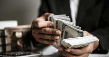 Comparaison des salaires moyens par secteur d’activité
